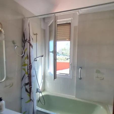 Casa Grande Con Jardin Hébergement de vacances