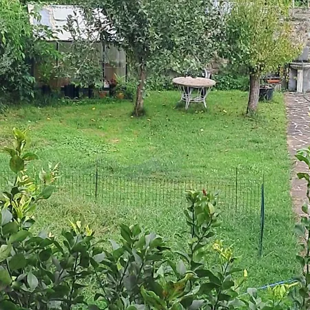 Casa Grande Con Jardin Hébergement de vacances