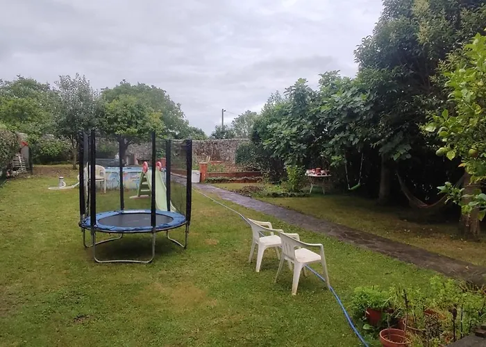 Holiday home Casa Grande Con Jardin Santa Cruz De Bezana