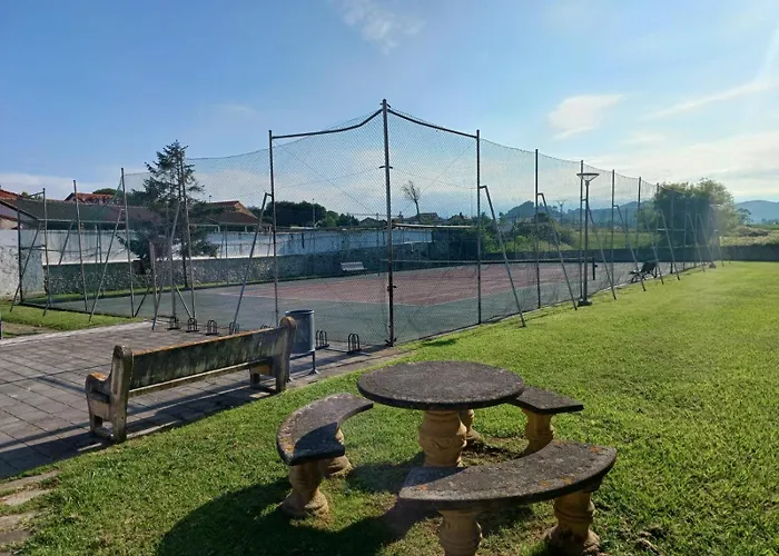 Holiday home Casa Grande Con Jardin Santa Cruz De Bezana