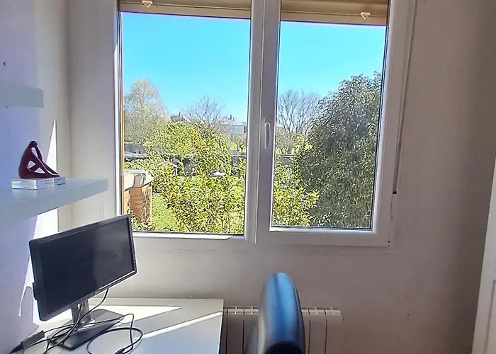 Casa Grande Con Jardin *